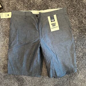 Men’s shorts. New with tags dockers size 34